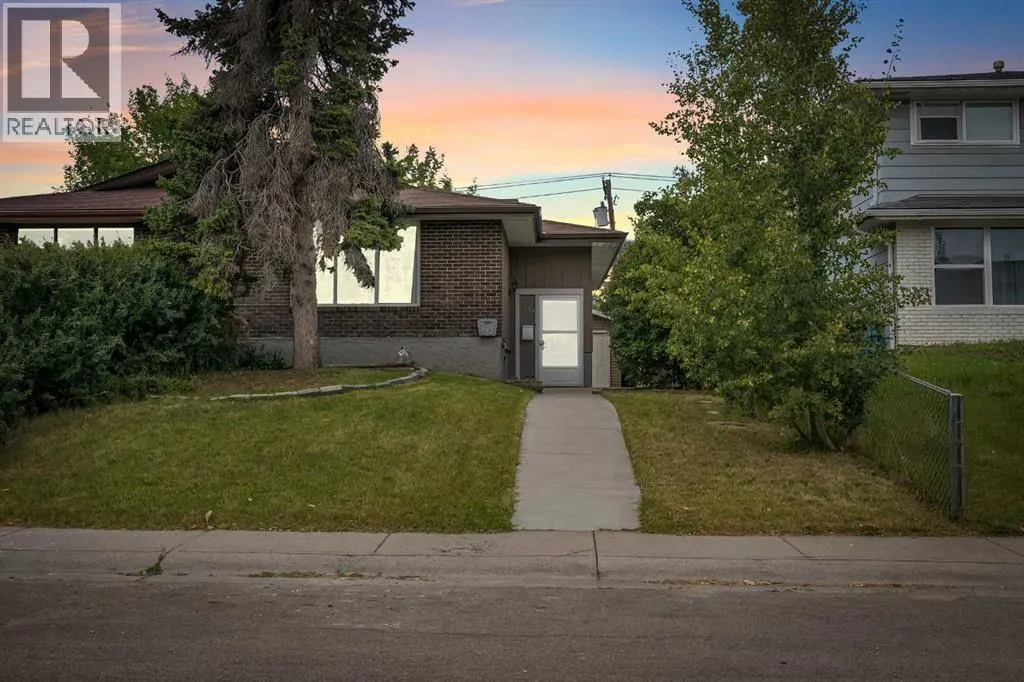 3133 Doverville Crescent SE
