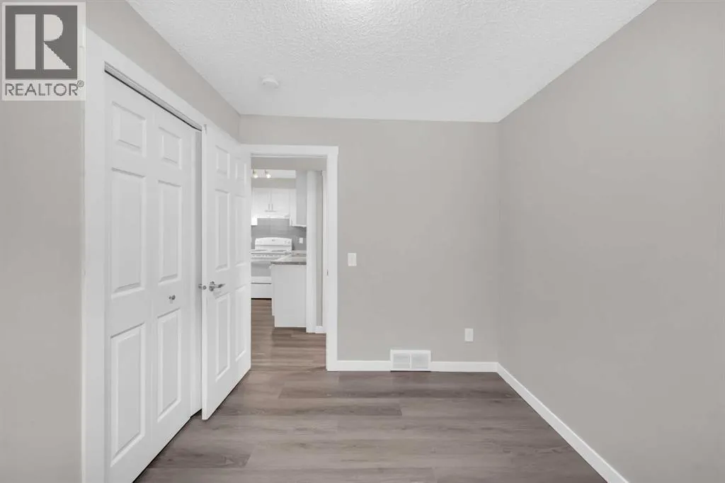 3133 Doverville Crescent SE