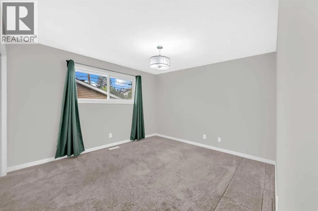 3133 Doverville Crescent SE