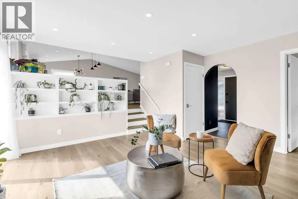 212 Cedarille Green SW
