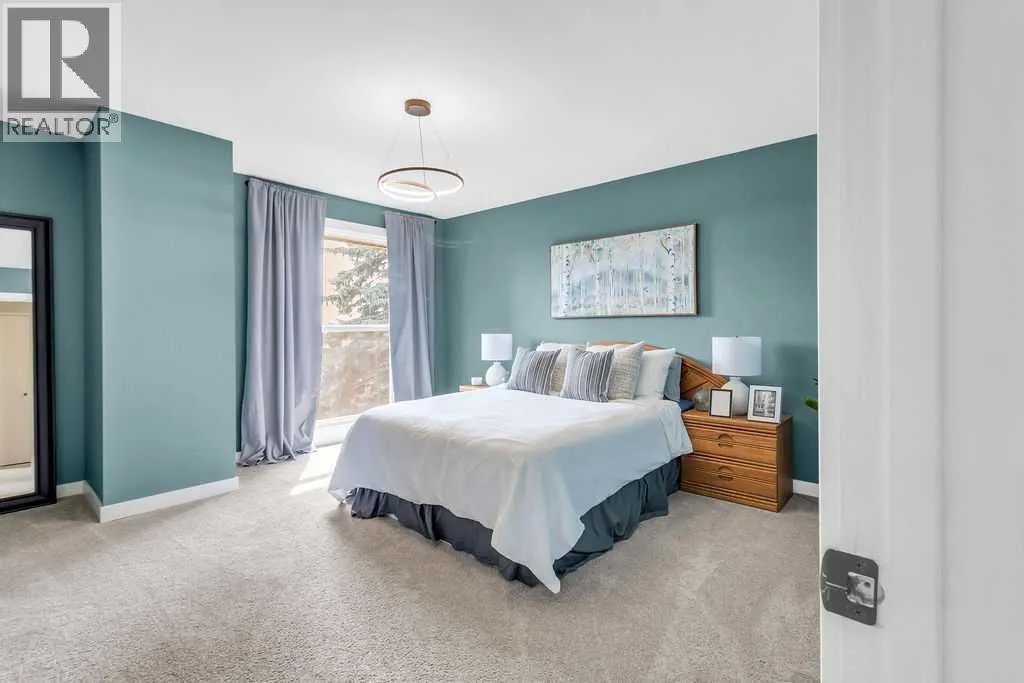 212 Cedarille Green SW