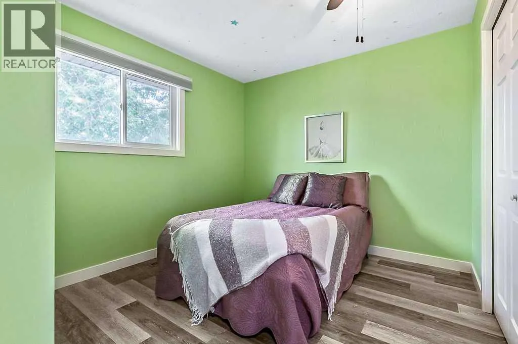 31 Castlebrook Road NE