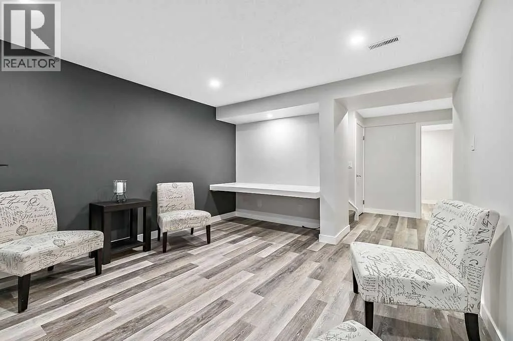 31 Castlebrook Road NE