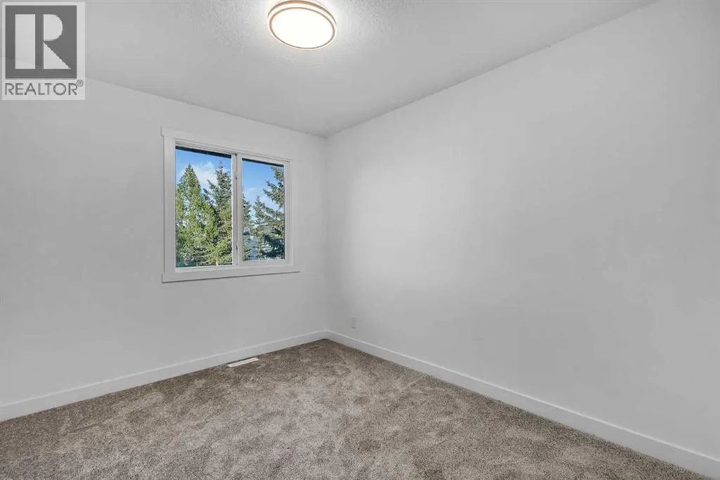 119 Macewan Glen Way NW