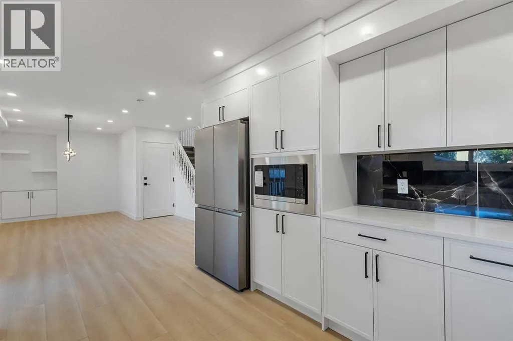 119 Macewan Glen Way NW