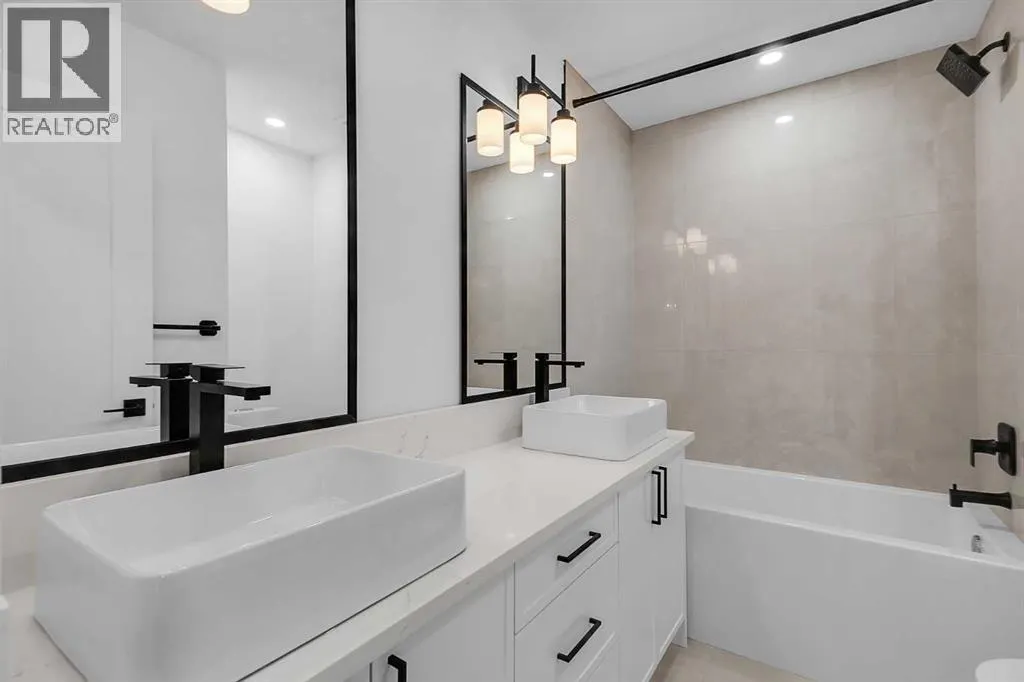 119 Macewan Glen Way NW