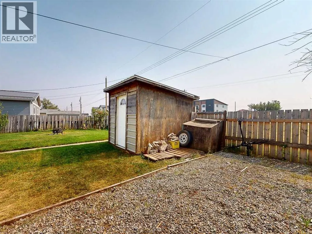 318 10th Street