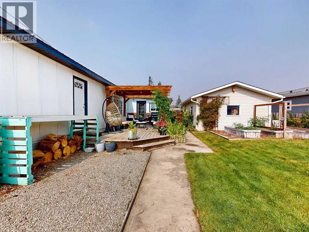 318 10th Street