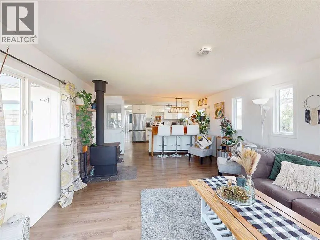 318 10th Street