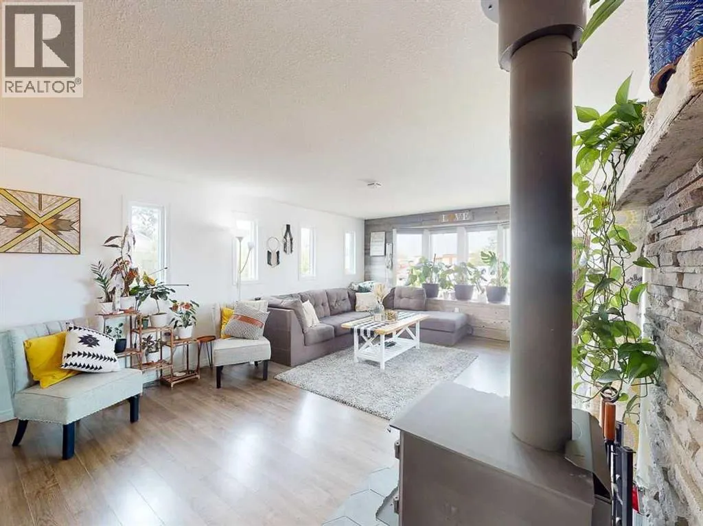 318 10th Street