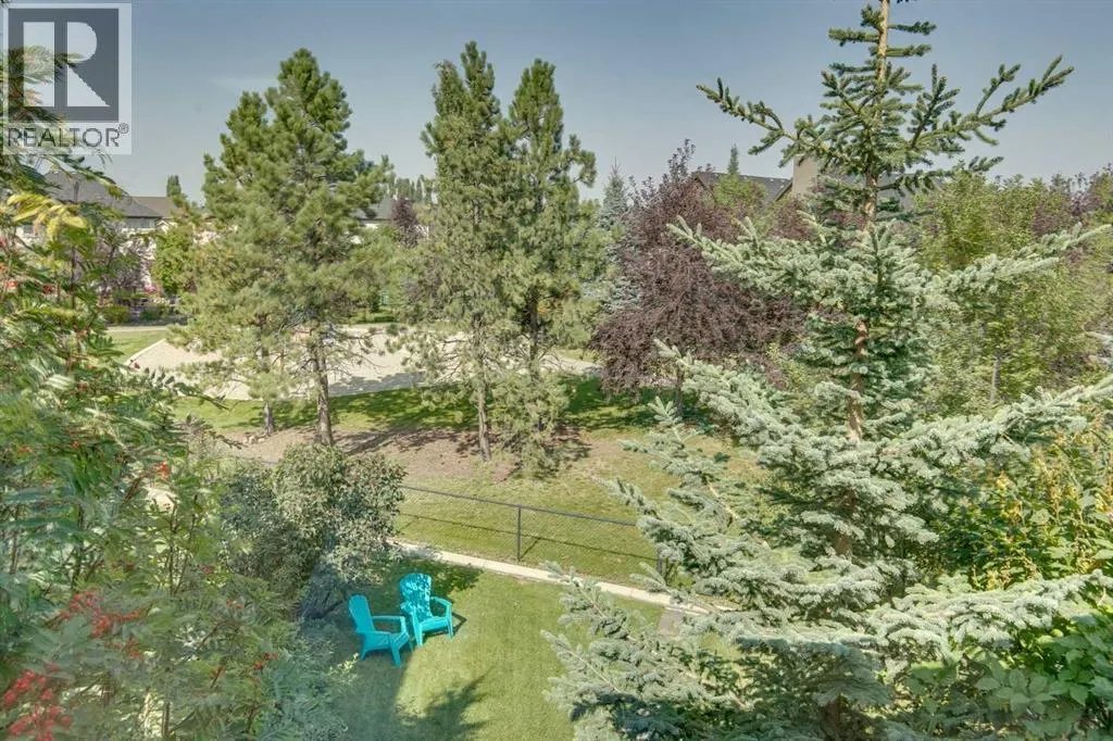 327 Cranleigh View SE