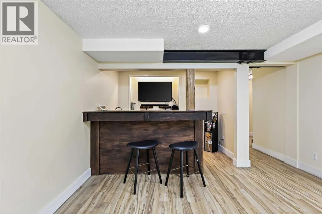 24 Westridge Drive SW