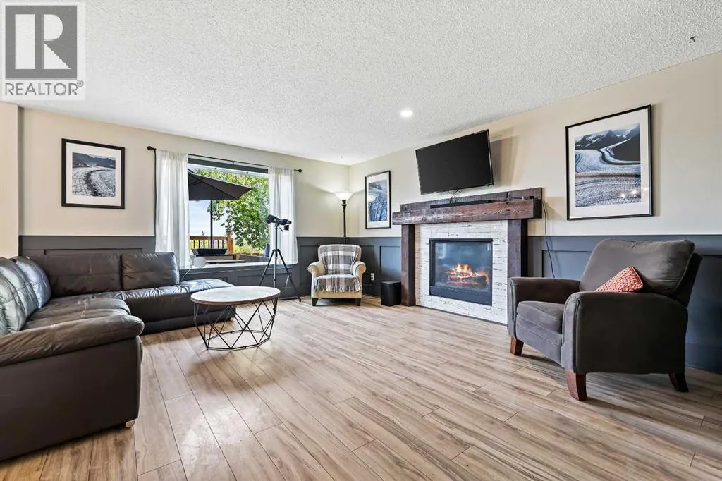24 Westridge Drive SW