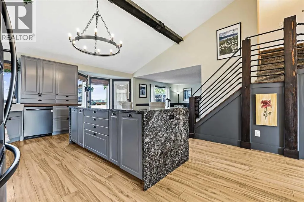 24 Westridge Drive SW