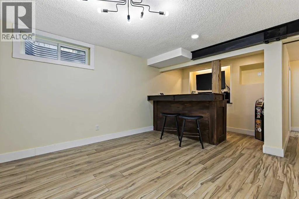 24 Westridge Drive SW