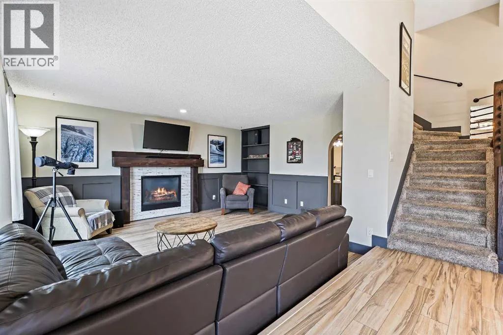 24 Westridge Drive SW