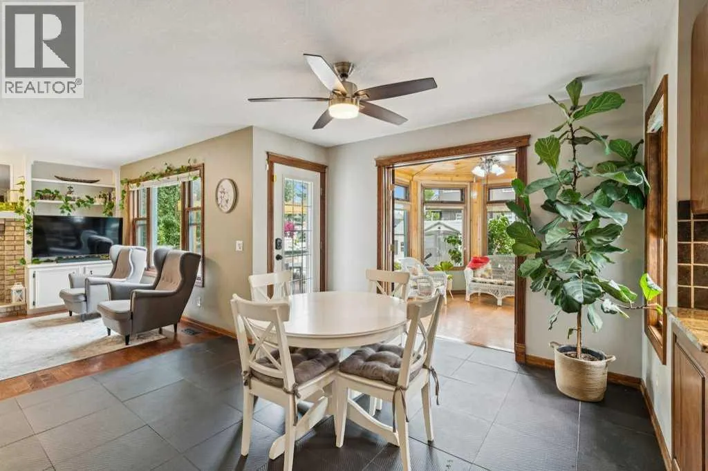 59 Sandringham Close NW