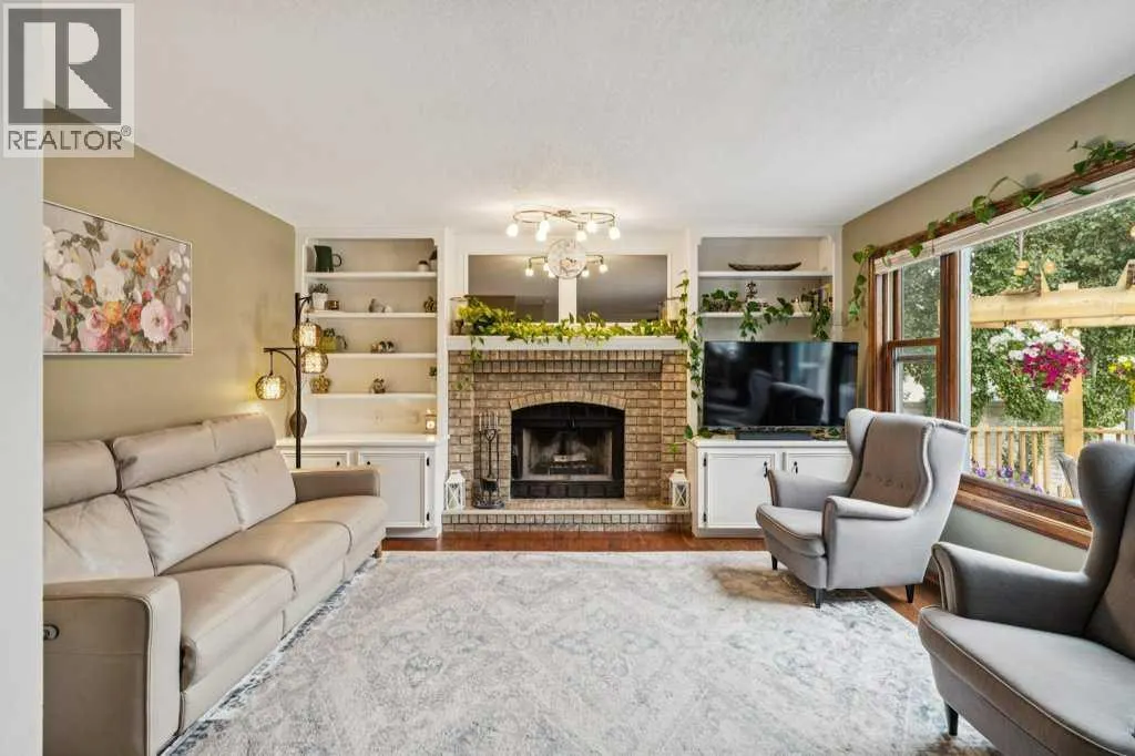 59 Sandringham Close NW
