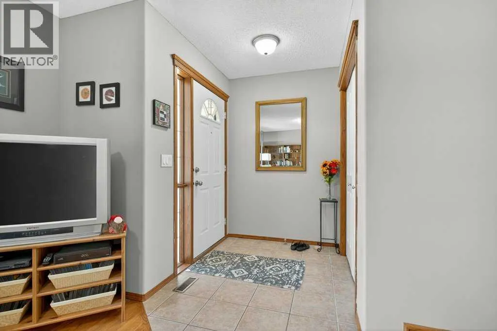 136 Hidden Hills Place NW