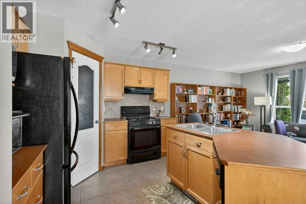 136 Hidden Hills Place NW