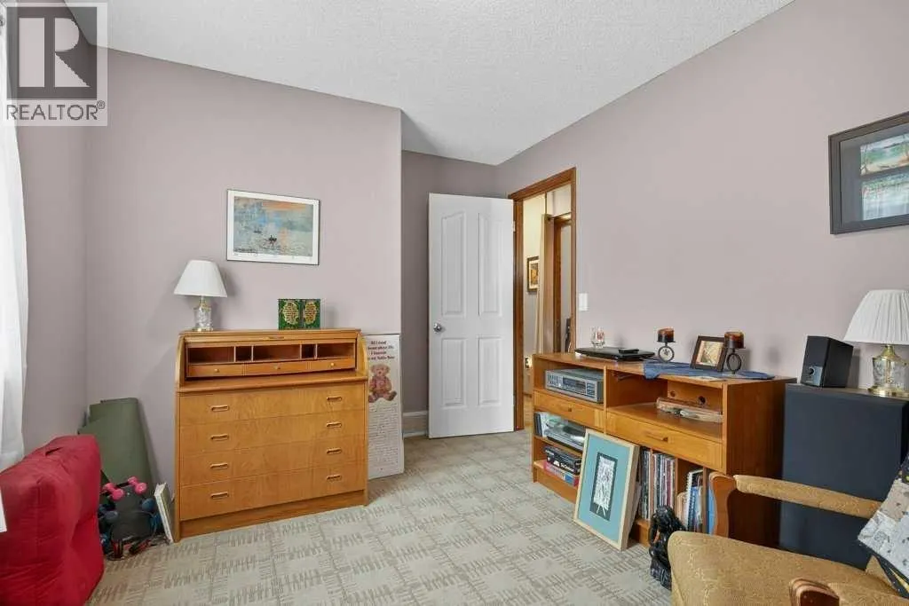 136 Hidden Hills Place NW
