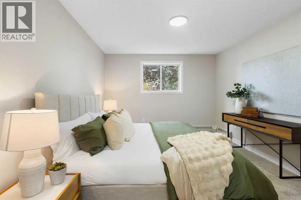 110, 20 Dover Point SE