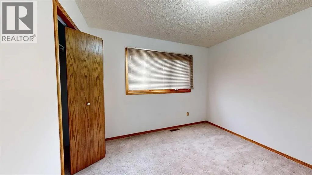6208 Spruce Drive