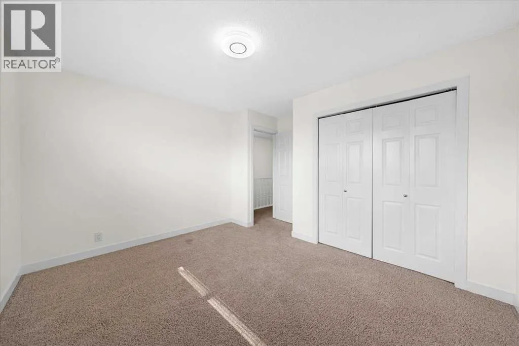 61 Falmere Way NE