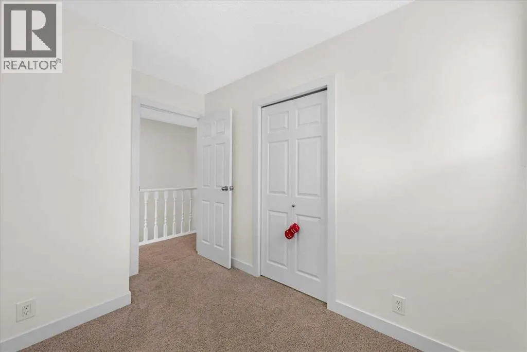 61 Falmere Way NE