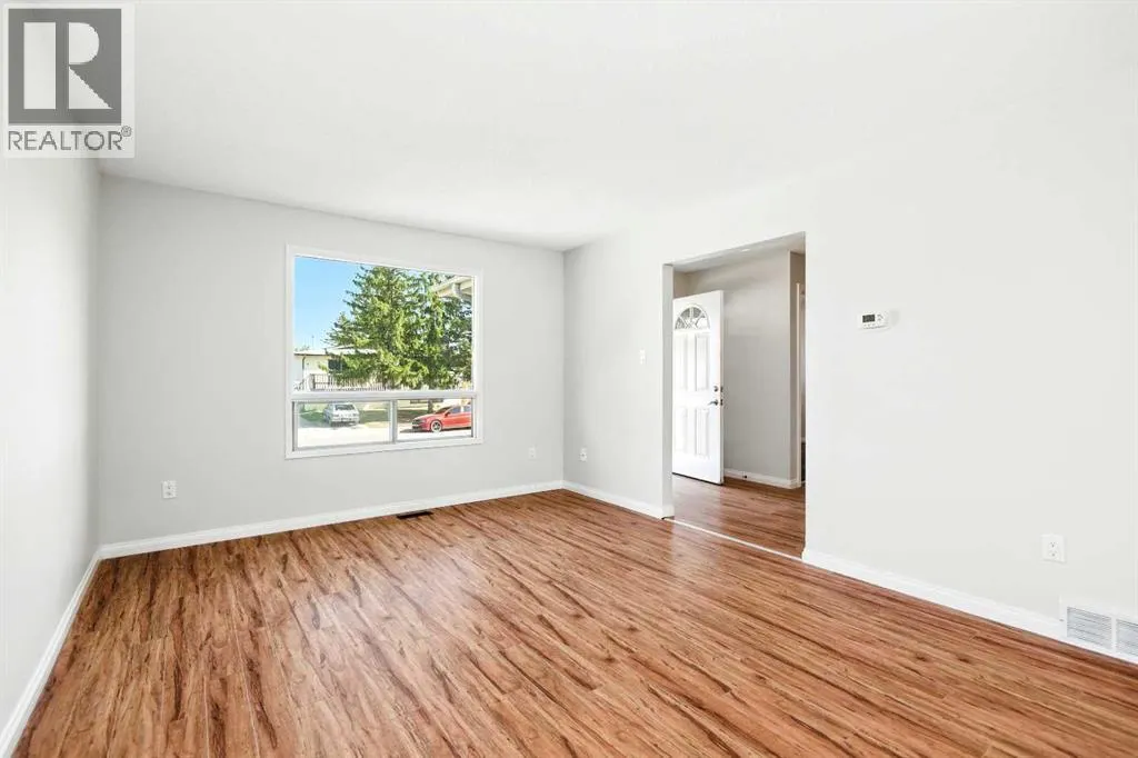 14 Griffiths Avenue