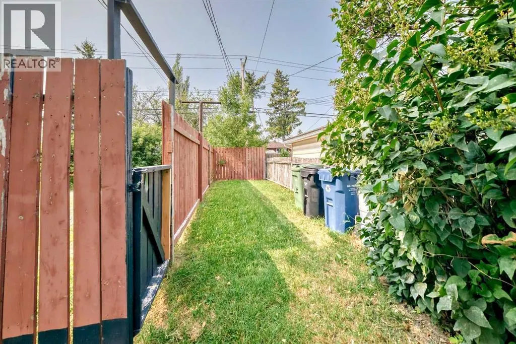 2235 42 Street SE