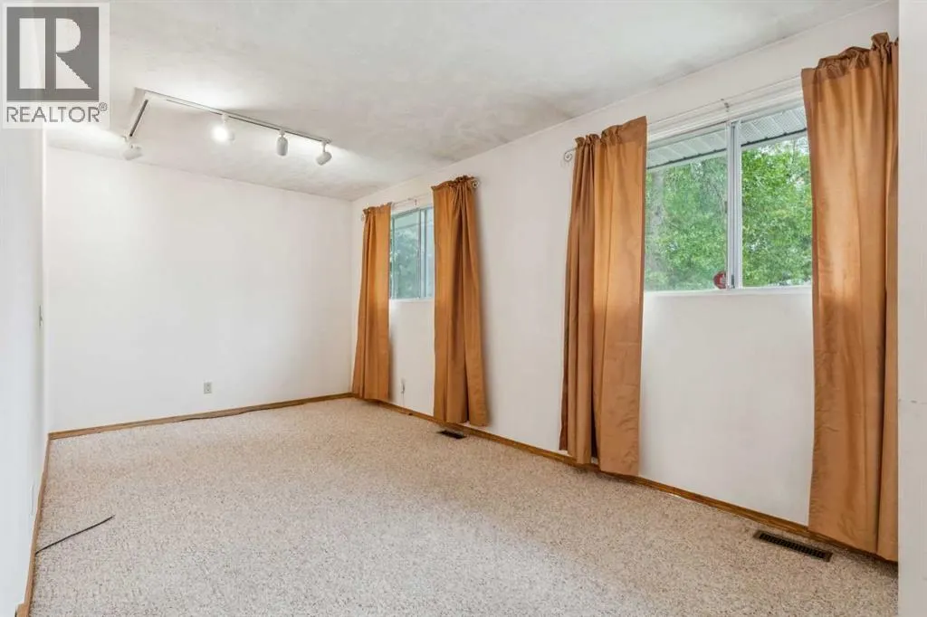 219 Pinemill Road NE
