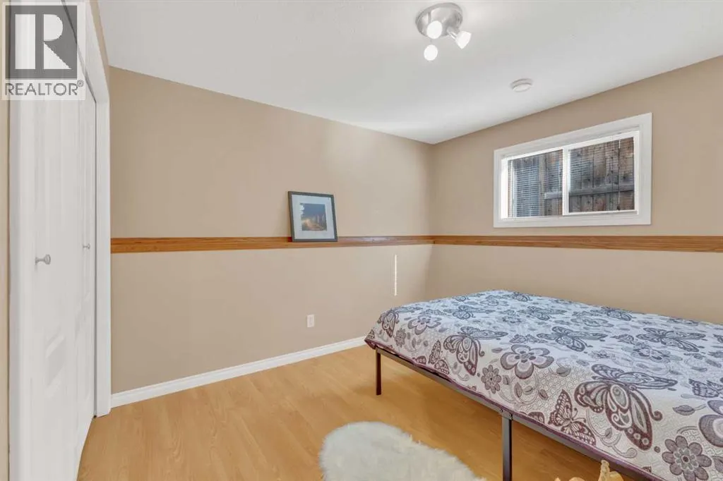 175 Lyons Close