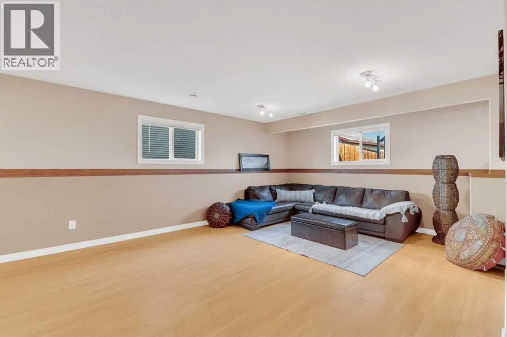 175 Lyons Close