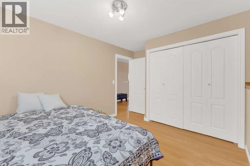 175 Lyons Close