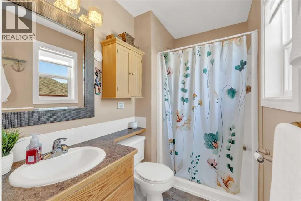 175 Lyons Close
