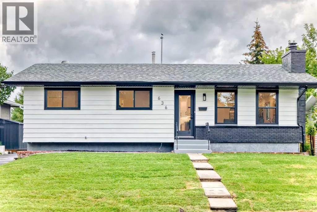 636 Cedarille Way SW