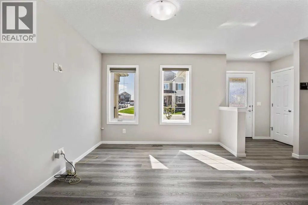 214 Cityside Grove NE