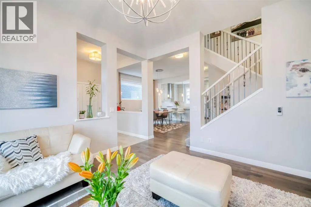 466 Evanston Way NW