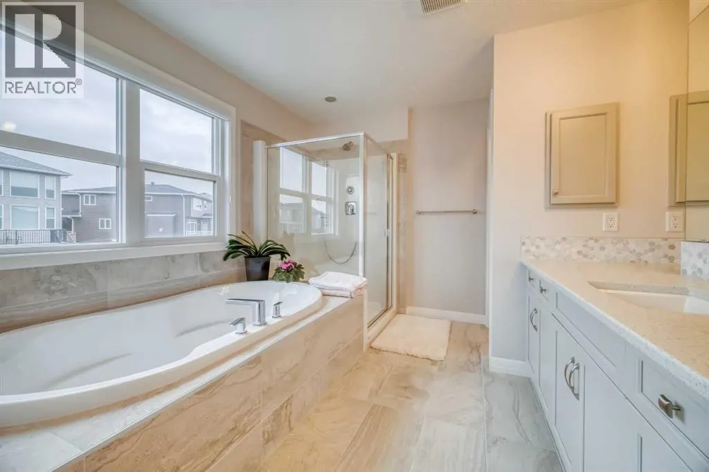 466 Evanston Way NW