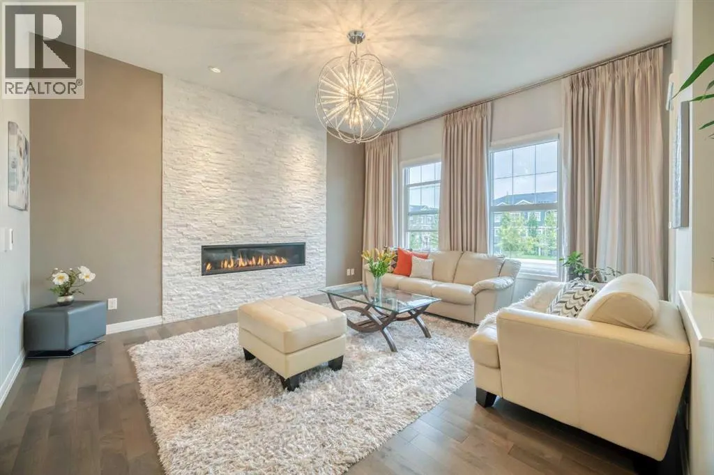 466 Evanston Way NW