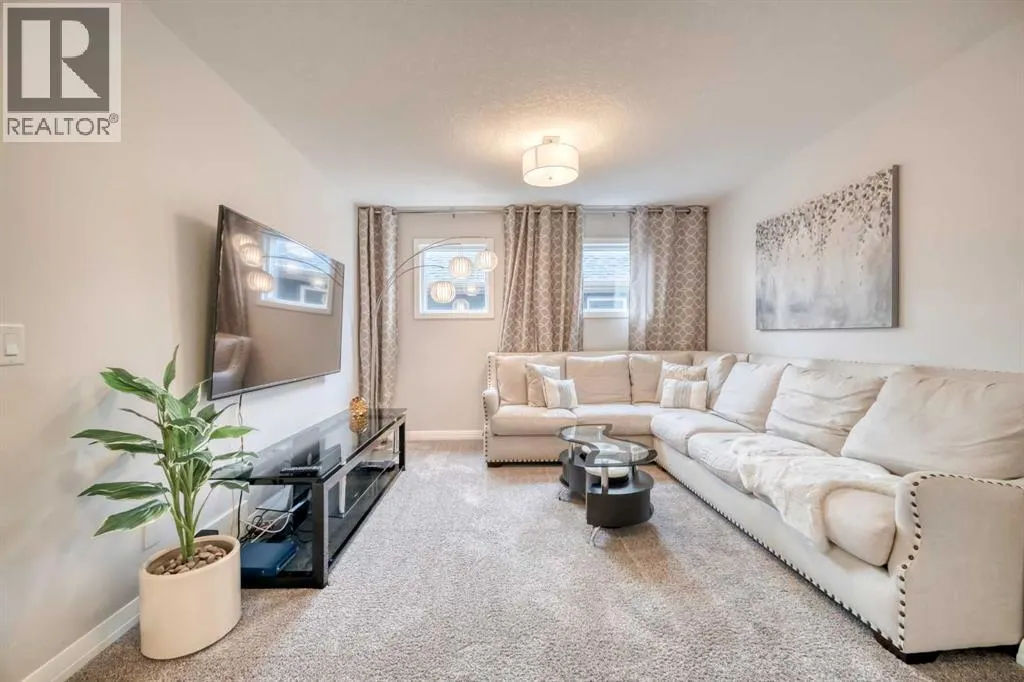 466 Evanston Way NW