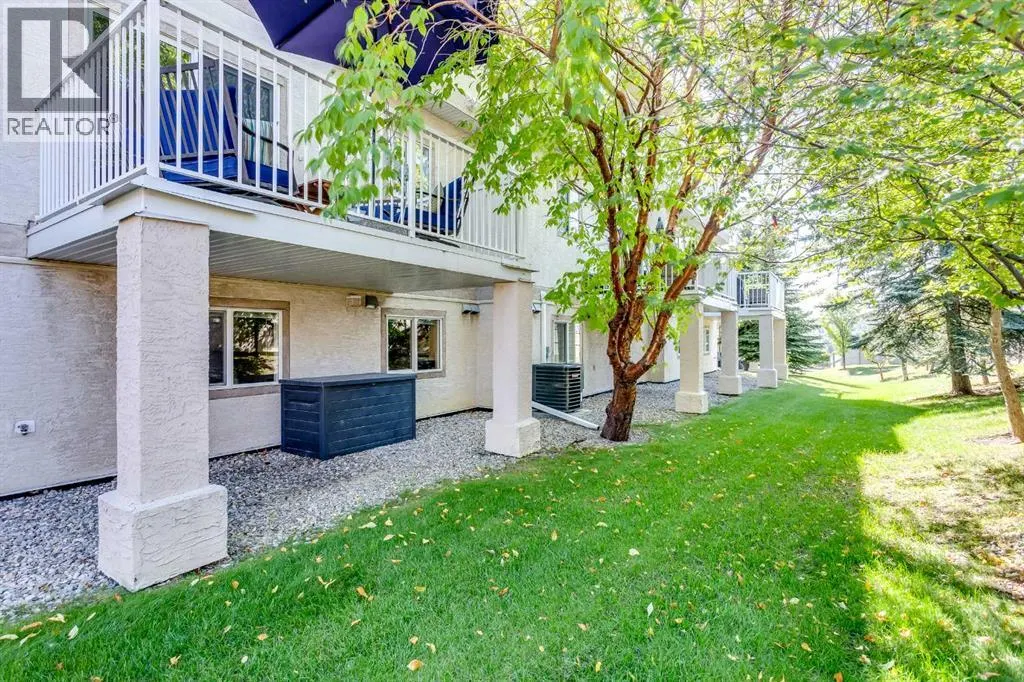 124 Country Hills Gardens NW