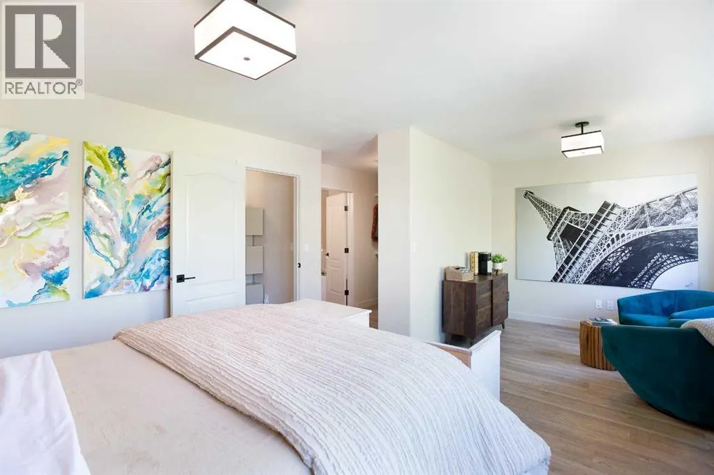 124 Country Hills Gardens NW