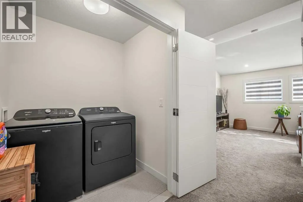203, 201 Cooperswood Green SW