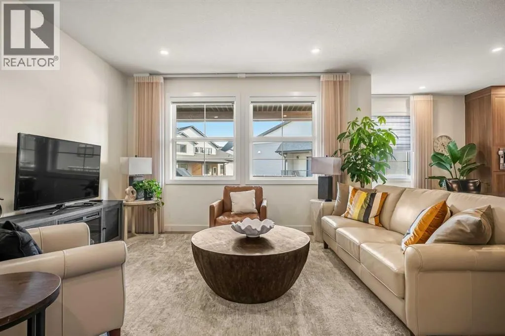 203, 201 Cooperswood Green SW