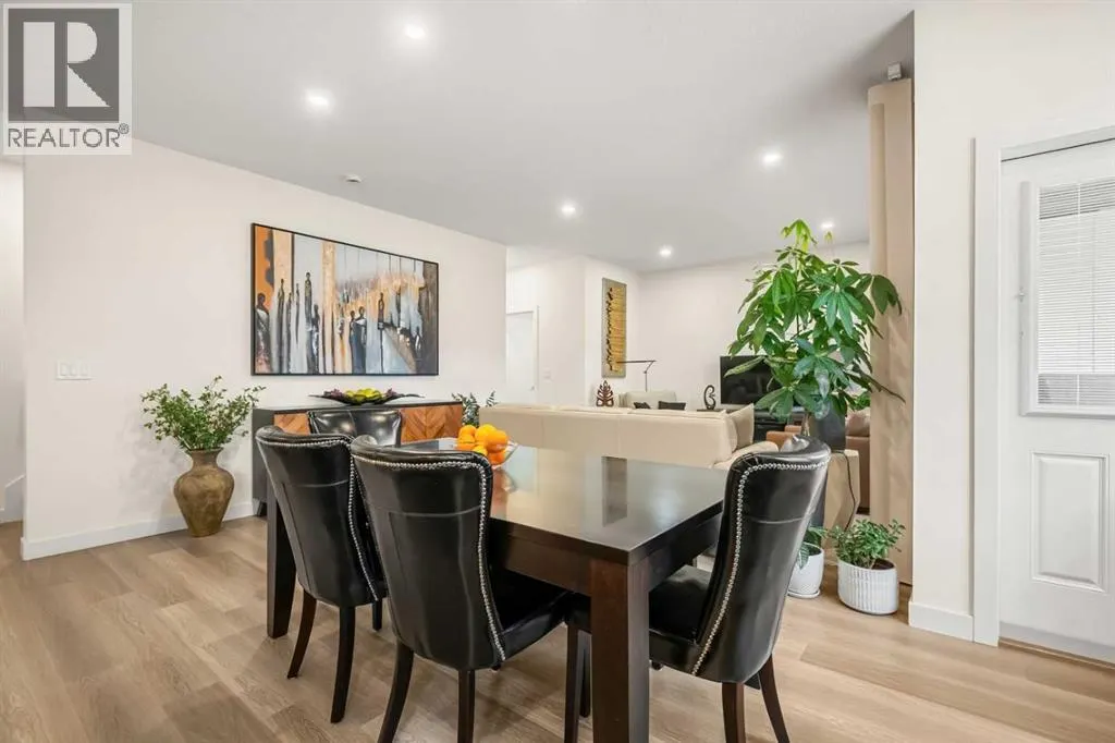 203, 201 Cooperswood Green SW