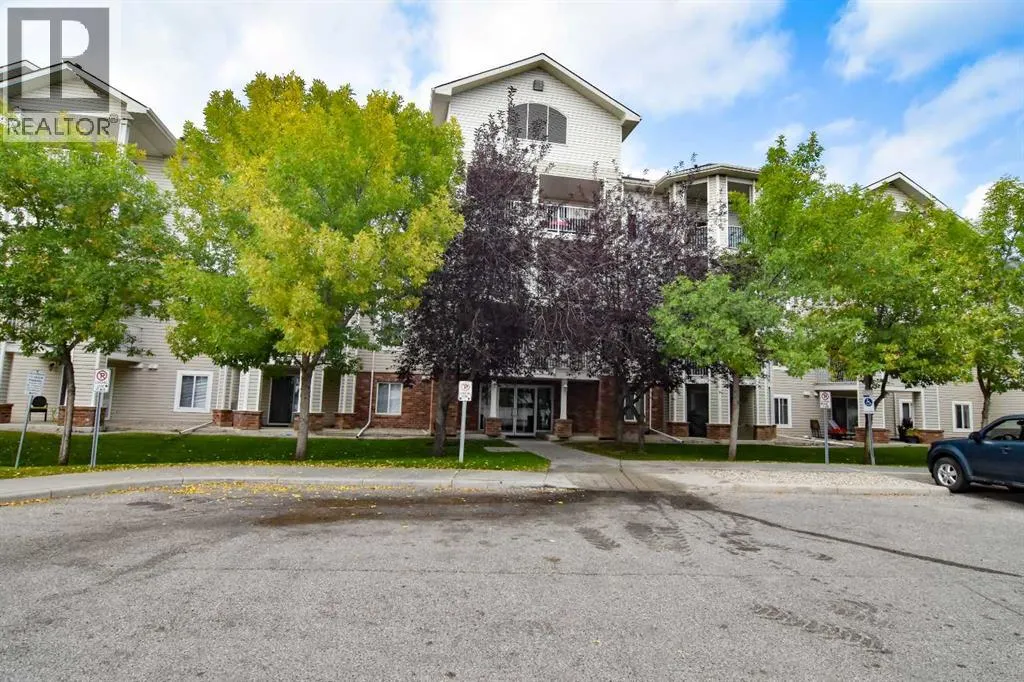 1106, 17 Country Village Bay NE