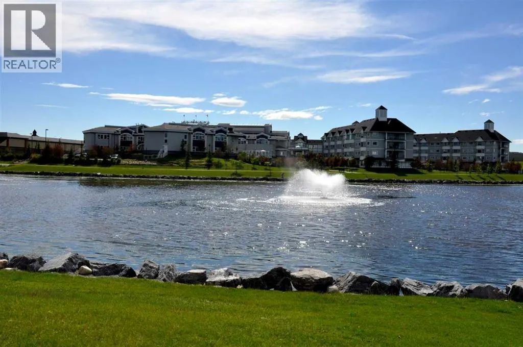 1106, 17 Country Village Bay NE