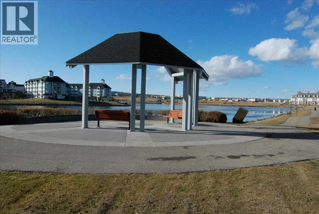 1106, 17 Country Village Bay NE